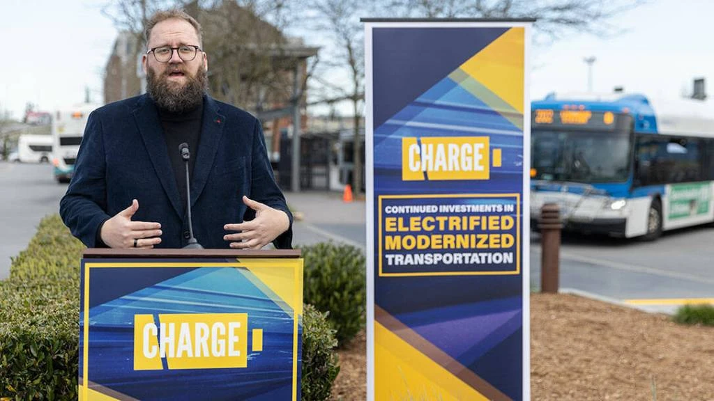 ਸਥਾਨਕ ਅਧਿਕਾਰੀਆਂ ਨੇ ਕਾਂਗਰਸ ਨੂੰ ਇਲੈਕਟ੍ਰਿਕ ਯਾਤਰਾ ਲਈ ਫੰਡ ਮੰਗਿਆ