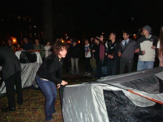 ਹਾਰਵਰਡ ਵਿਦਿਆਰਥੀਆਂ ਨੇ ਦਾਖਲਾ ਕਰਕੇ ਜਗ੍ਹਾ ‘ਤੇ ਤੰਬੂ ਲਗਾਏ