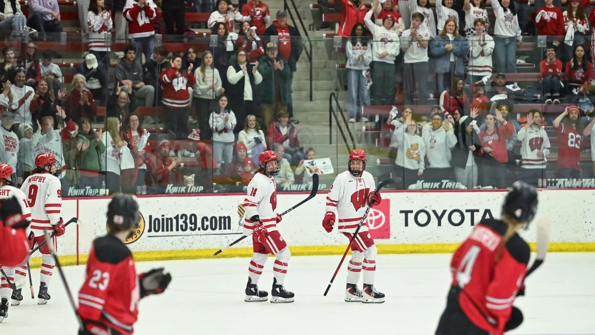 ਵਿਸਕੌਨਸਿਨ ਅਤੇ ਓਹਾਇਓ ਸਟੇਟ ਵਿੱਚ ਔਰਤਾਂ ਦਾ ਹਾਕੀ ਟਾਈਟਲ ਮੁਕਾਬਲਾ