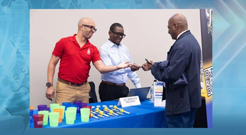 ਜੋਨਸਨ ਕਾਲਜ 'ਚ ਨੌਕਰੀ ਮੇਲੇ 'ਚ ਸੈਂਕੜੇ ਲੋਕਾਂ ਨੇ ਭਾਗ ਲਿਆ