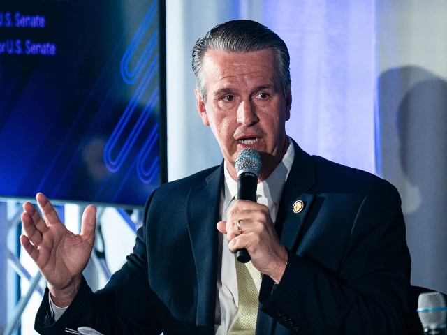 ਅਲਾਬਾਮਾ: ਬੈਰੀ ਮੂਰ ਨੇ ਕ੍ਰਿਪਟੋ ਪੈਸੇ ਨਾਲ ਸੈਨੇਟ ਪ੍ਰਾਈਮਰੀ 'ਚ ਮੋੜ ਲਿਆ