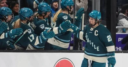 ਸੀਅਟਲ ਟੋਰੈਂਟ ਦੀ ਕੈਪਟਨ ਹਿਲੇਰੀ ਨਾਈਟ ਵਾਪਸ ਖੇਡਣ ਲਈ ਤਿਆਰ