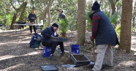 ਹਿਲਟਨ ਹੇਡ 'ਤੇ 4,000 ਸਾਲ ਪੁਰਾਣੇ ਖੋਲ ਰਿੰਗਾਂ ਦੀ ਰੱਖਿਆ ਲਈ ਨਵਾਂ ਪਾਰਕ