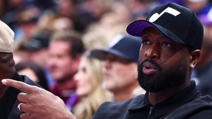 ਯੂਟਾਹ ਜੈਜ਼ ਅਤੇ ਡੇਨਵਰ ਨੱਗੇਟਸ ਮੈਚ 'ਤੇ ਮਹਾਨ ਖਿਡਾਰੀ ਤੇ ਸਿਤਾਰੇ ਹਾਜ਼ਿਰ