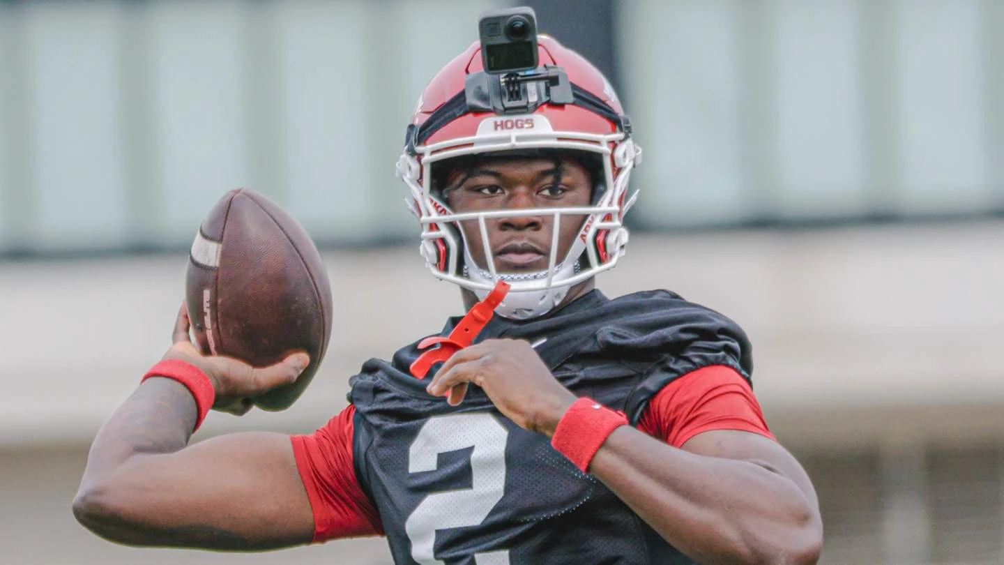 ਰੇਜ਼ਰਬੈਕਸ ਦੇ ਵੱਡੇ ਸਵਾਲਾਂ ਦੇ ਨਾਲ ਬਸੰਤ ਅਭਿਆਸ ਸ਼ੁਰੂ