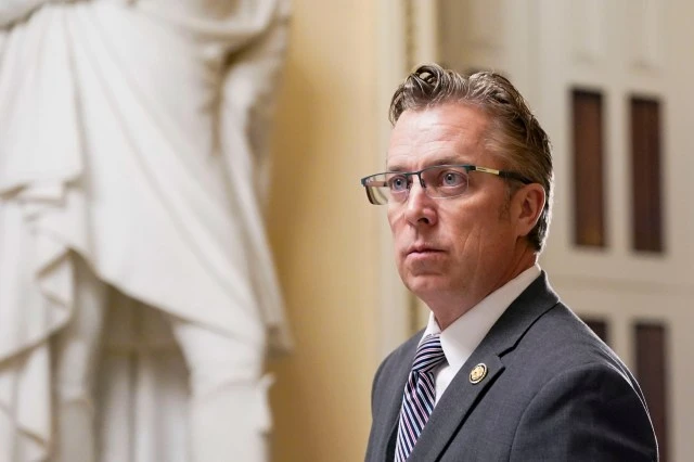 ਟੈਨੈਸੀ ਕਾਂਗਰਸ ਮੈਂਬਰ ਨੇ ਅਮਰੀਕੀ ਇਮੀਗ੍ਰੇਸ਼ਨ ਨੀਤੀ ਬਦਲਨ ਦਾ ਪ੍ਰਸਤਾਵ ਕੀਤਾ