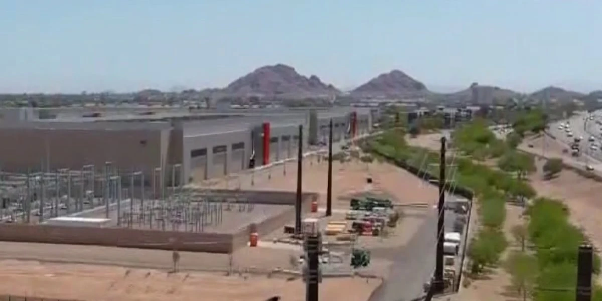 ਅਰੀਜ਼ੋਨਾ ਦੇ ਡਾਟਾ ਸੈਂਟਰ ਨੇ ਚੜ੍ਹਾਈ ਗਰਮੀ, ਮੁਹੱਲਿਆਂ 'ਚ ਤਾਪਮਾਨ ਵੱਧਿਆ