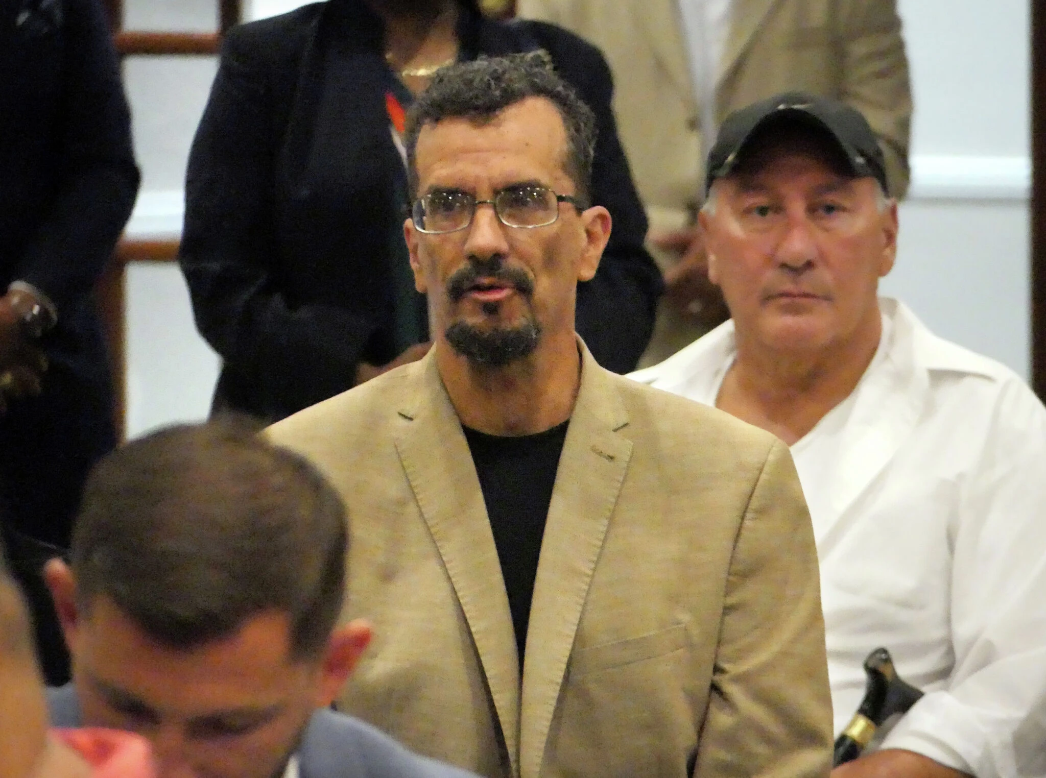 ਬ੍ਰਿਜਪੋਰਟ ਸਕੂਲ ਬੋਰਡ ਮੈਂਬਰ ਨੇ ਪੁਲਿਸ ਖ਼ਿਲਾਫ਼ ਜ਼ੁਲਮ ਦਾ ਮਾਮਲਾ ਦਰਜ ਕੀਤਾ