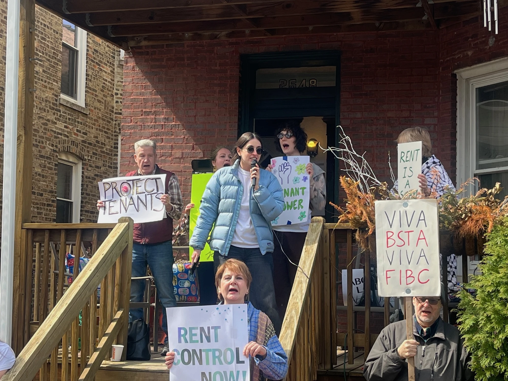 ਲੋਗਨ ਸਕਵੇਅਰ ਦੇ ਕਿਰਾਏਦਾਰਾਂ ਦੀ ਇਮਾਰਤ ਖਰੀਦਣ ਲਈ ਲੜਾਈ