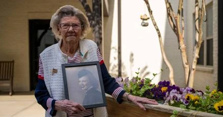 101 ਸਾਲਾਂ ਦੀ ਮੈਰਗਰੇਟ ਬਰੂਅਰ ਦੇ ਸੇਵਾ ਅਤੇ ਕੁਰਬਾਨੀ 'ਤੇ ਮਾਣ