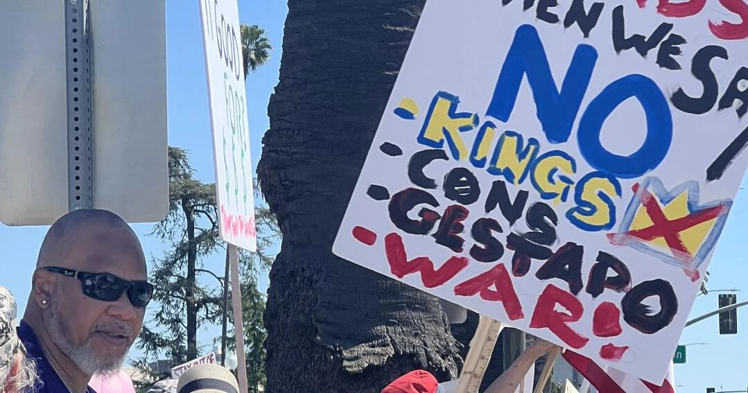 ਫੇਅਰਫੀਲਡ ਵਿੱਚ 200 ਤੋਂ ਵੱਧ ਲੋਕਾਂ ਨੇ ਟਰੰਪ ਸਰਕਾਰ ਖਿਲਾਫ਼ ਪ੍ਰਦਰਸ਼ਨ ਕੀਤਾ