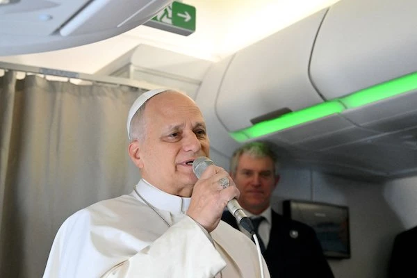 ਟ੍ਰੰਪ ਨੇ ਪੋਪ ਲਿਓਸਮੇਂ ਨਿਰੀਖਣ ਕਰਦੇ ਕੜੇ ਸ਼ਬਦ ਕਹੇ