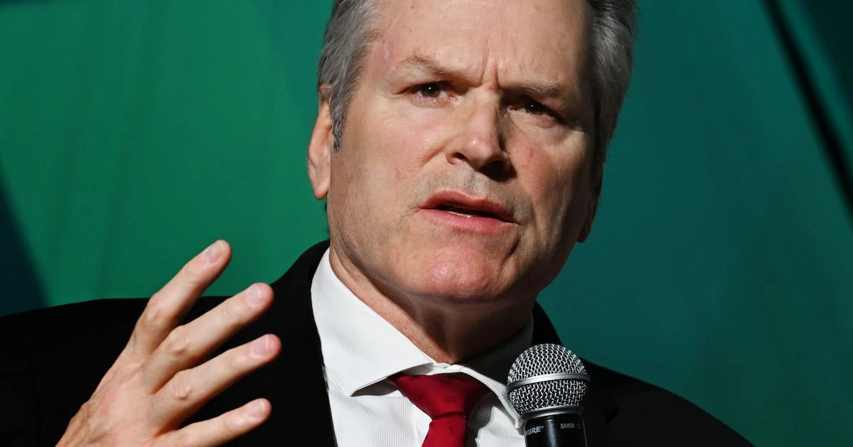 ਅਲਾਸਕਾ ਦੇ ਗਵਰਨਰ ਆਰਕਟਿਕ ਖੋਜ ਕਮੇਸ਼ਨ ਵਿੱਚ ਸ਼ਾਮਿਲ