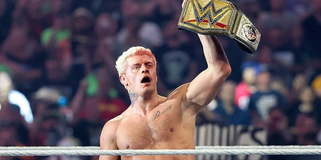 ਕੋਡੀ ਰੋਡਸ ਦਾ ਵਿਸ਼ਾਲ ਸੋਜਿਆ ਅੱਖ 'ਤੇ ਰੈਂਡੀ ਓਰਟਨ ਦਾ ਚੰਮਾ