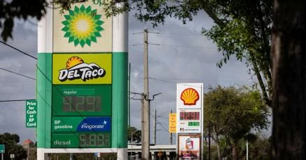 ਜੰਗ ਕਾਰਨ ਅਮਰੀਕਾ ਵਿੱਚ ਇੰਧਨ ਦੀਆਂ ਕੀਮਤਾਂ ਆਕਾਸ਼ ਨੂੰ ਛੂਹ ਰਹੀਆਂ