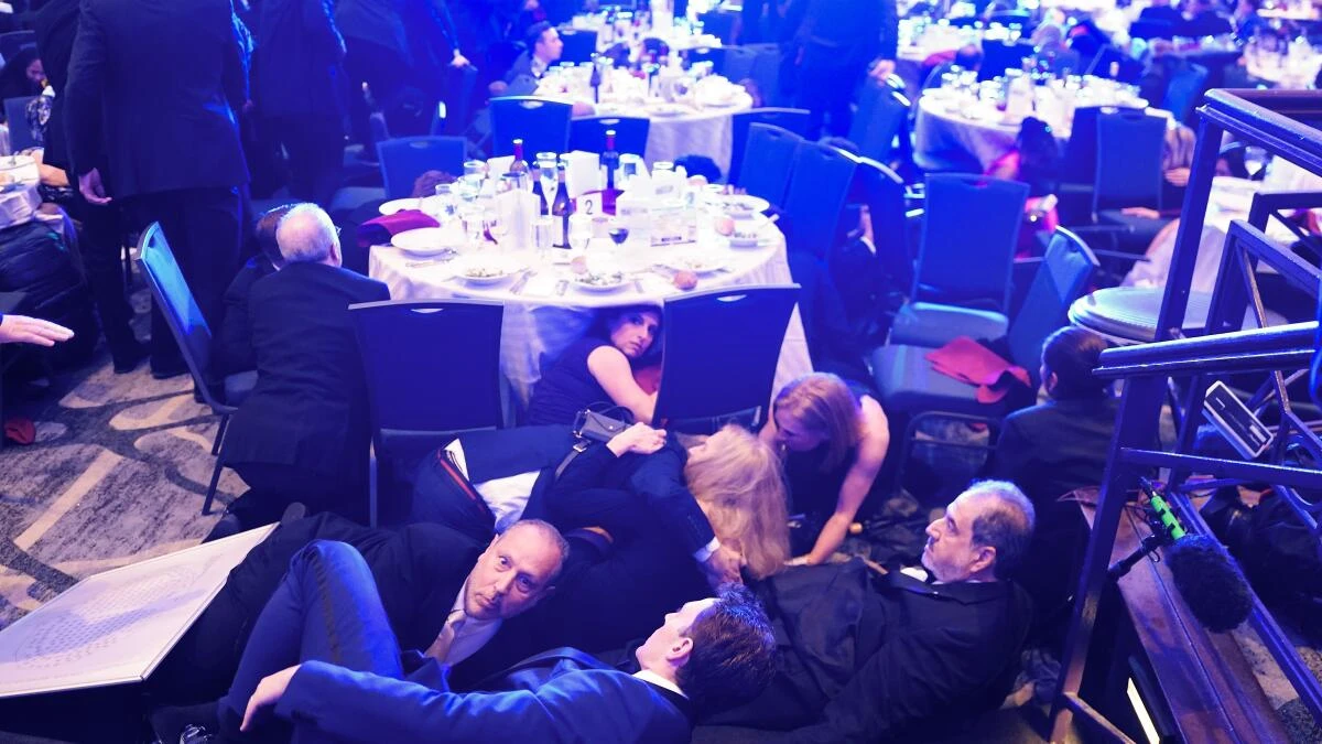 ਡੀਸੀ ਗਾਲਾ ’ਚ ਗੋਲੀਬਾਰੀ, ਮਹਿਮਾਨ ਡਰੇ ਹੋਏ