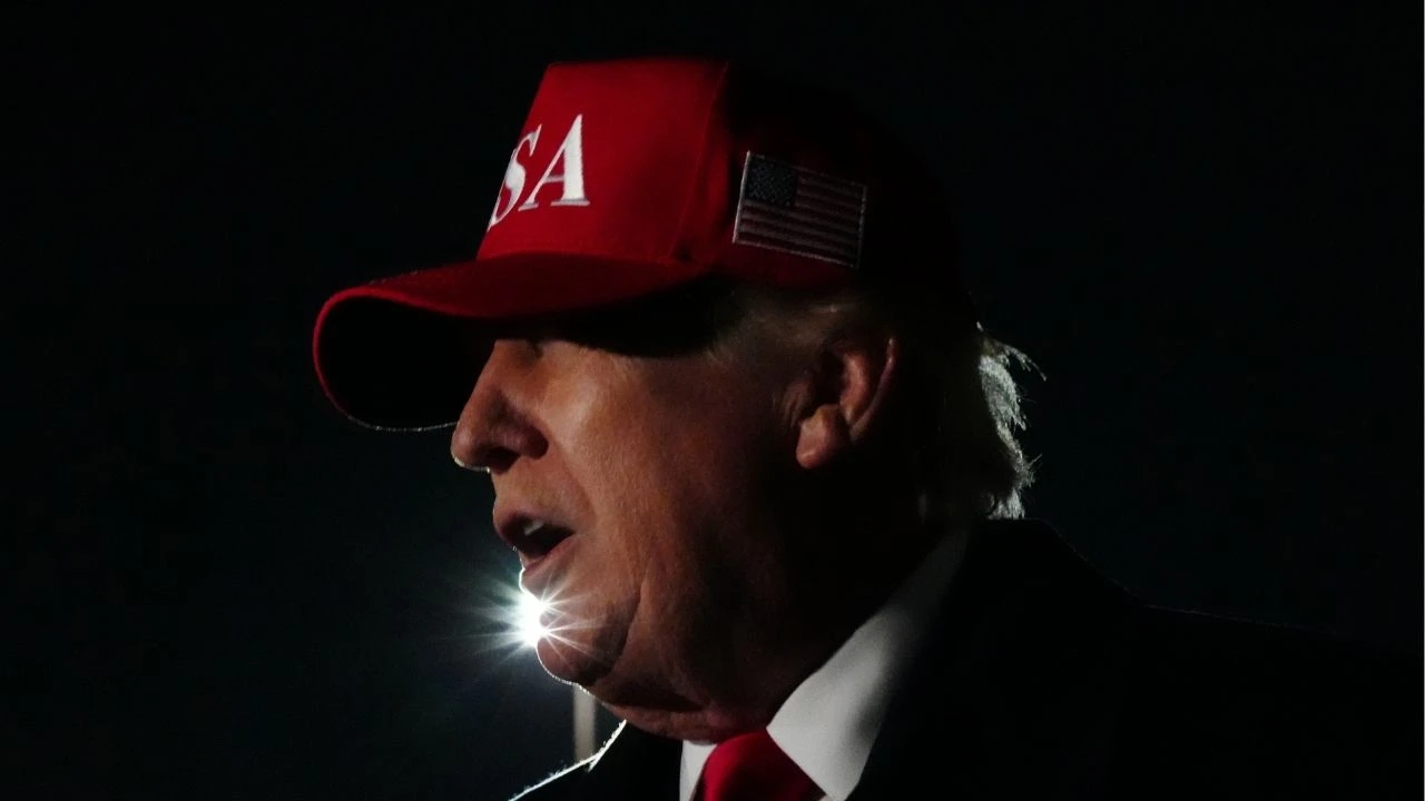 ਟ੍ਰੰਪ ਨੇ ਆਪਣੇ ਆਪ ਨੂੰ ਯਿਸੂ ਮਸੀਹ ਵਜੋਂ ਦਿਖਾਉਂਦੇ ਚਿੱਤਰ ਪੋਸਟ ਕੀਤਾ, ਹੁਣ ਮਾਫ਼ੀ ਮੰਗਣ ਤੋਂ ਇਨਕਾਰ