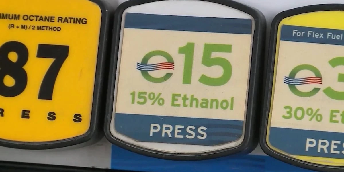 ਕੀ ਤੁਹਾਡੀ ਗੱਡੀ ਤੇ ਲੌਨਮੋਵਰ ਲਈ E15 ਗੈਸ ਸਹੀ ਹੈ?