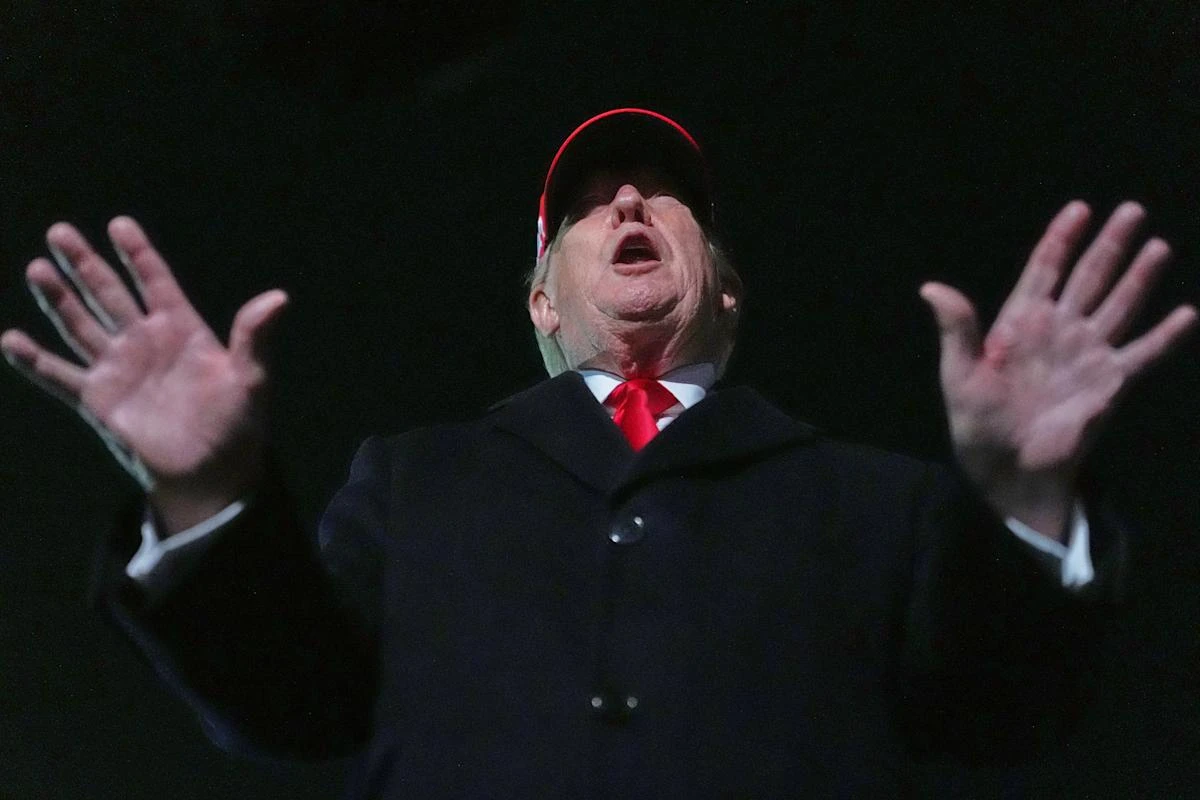 ਟ੍ਰੰਪ ਨੇ ਪੁਪਾ ਲਿਓ XIV ਦੀਆਂ ਨੀਤੀਆਂ 'ਤੇ ਸਖ਼ਤ ਆਲੋਚਨਾ ਕੀਤੀ