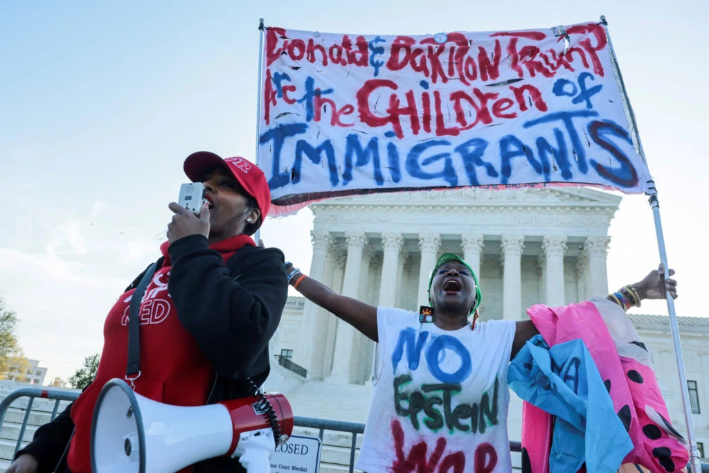 ਸੁਪਰੀਮ ਕੋਰਟ 'ਚ ਟ੍ਰੰਪ ਦਾ ਜਨਮ ਸਿਟੀਜ਼ਨਸ਼ਿਪ ਆਦੇਸ਼ ਮੁਲਕ ਦੀ ਸੰਵਿਧਾਨਕਤਾ 'ਤੇ ਸੁਣਵਾਈ ਹੋ ਰਹੀ