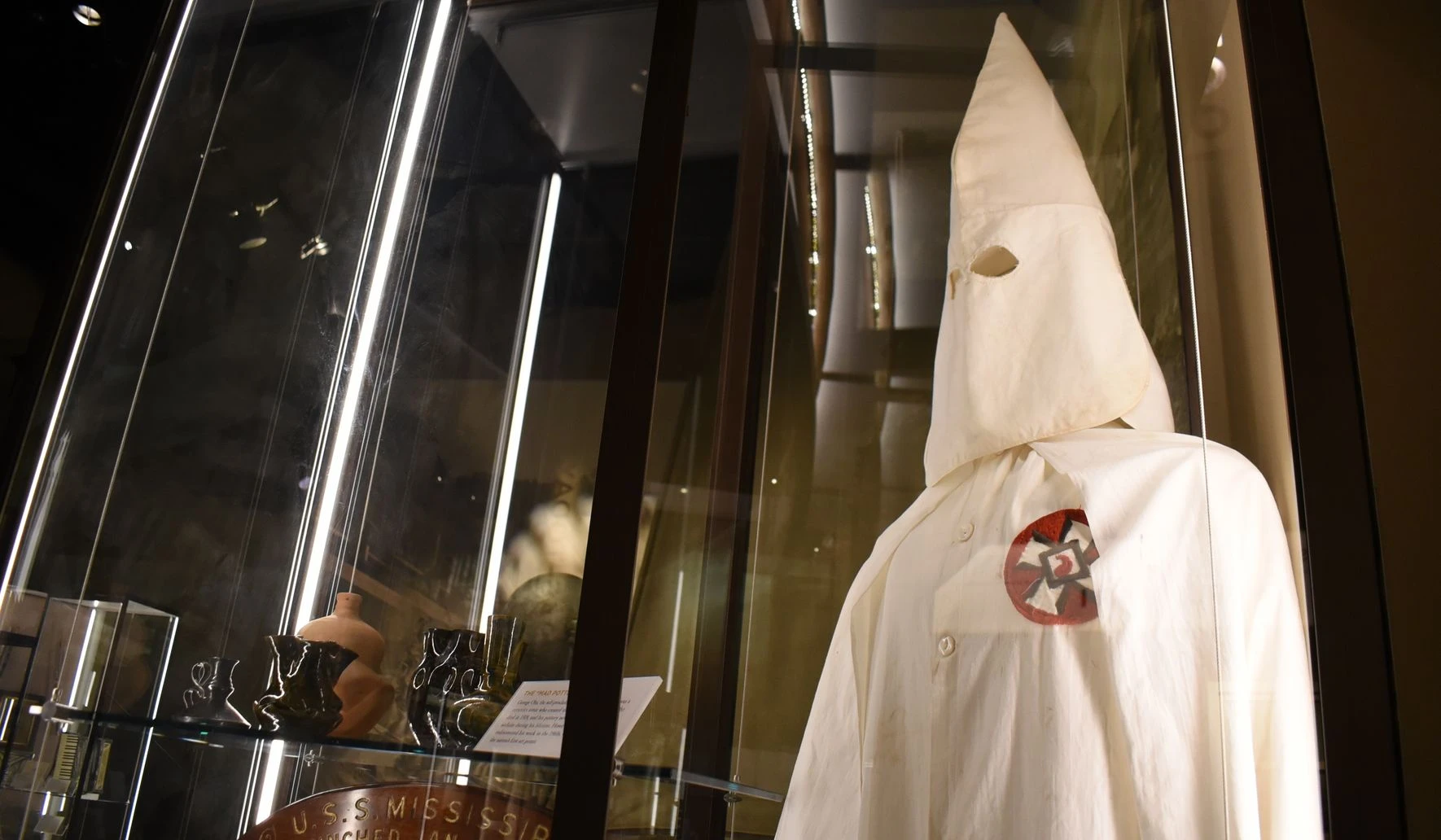 ਮਿਸਿਸਿਪੀ ਨੇ ਆਪਣਾ ਪੂਰਾ ਇਤਿਹਾਸ ਖੁਲਾਸਾ ਕੀਤਾ