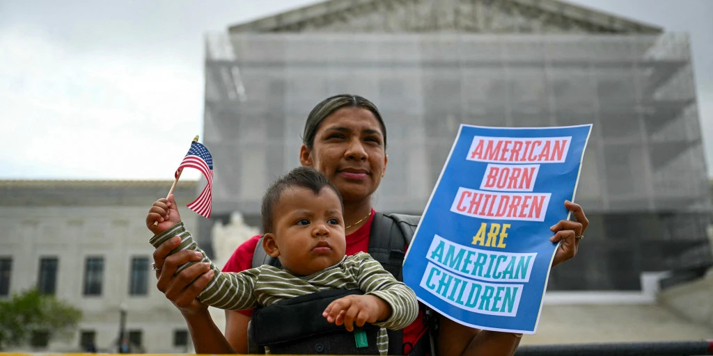 ਸੁਪਰੀਮ ਕੋਰਟ ਡੋਨਾਲਡ ਟ੍ਰੰਪ ਦੇ ਜਨਮ ਸਿਟੀਜ਼ਨਸ਼ਿਪ ਹੱਦਬੰਦੀ ਫੈਸਲੇ 'ਤੇ ਵਿਚਾਰ ਕਰੇਗੀ