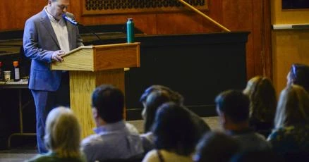 ਵਿੰਧਮ ਸਕੂਲ ਜ਼ਿਲ੍ਹੇ ਨੇ ਲਿੰਗ ਆਜ਼ਾਦੀ ਨੀਤੀ ਮਨਜ਼ੂਰ ਕੀਤੀ