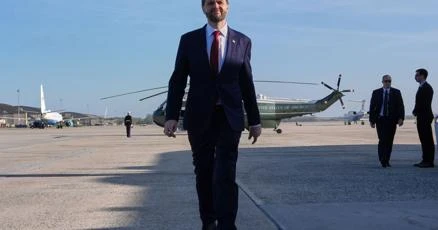 ਵੀਸ ਪ੍ਰਧਾਨ ਵੈਂਸ ਨੇ ਇਰਾਨ ਨੂੰ ਸੰਬੋਧਨ ਦਿੰਦਾ ਦਿੱਤਾ ਚੇਤਾਵਨੀ