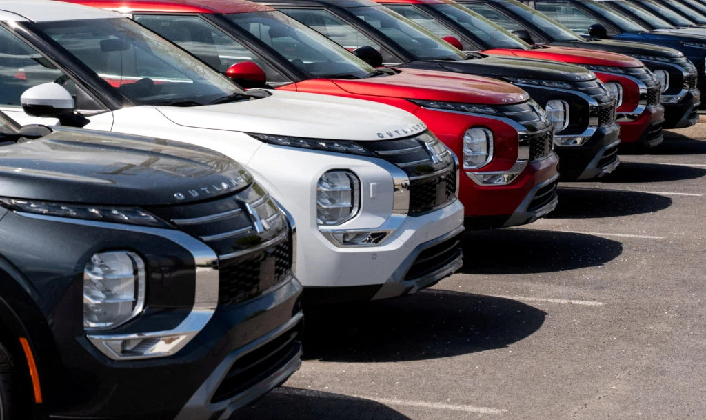 ਨਵੀਆਂ ਕਾਰਾਂ ਦੇ ਦਾਮ ਲਗਭਗ 50 ਹਜ਼ਾਰ ਡਾਲਰ ਹੋ ਗਏ