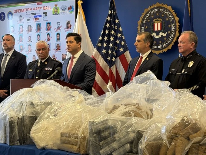 FBI ਨੇ ਤਿੰਨ ਗੈਂਗਾਂ ਦਾ ਵੱਡਾ ਕਬਜ਼ਾ ਕੀਤਾ